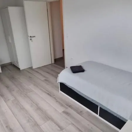 3 Apartment *